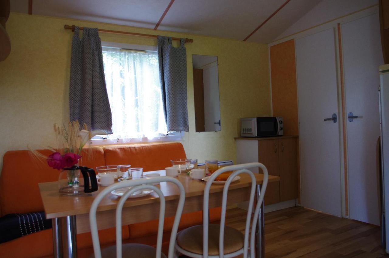 Camping La Bergerie Hotell La Chapelle-Achard Rom bilde